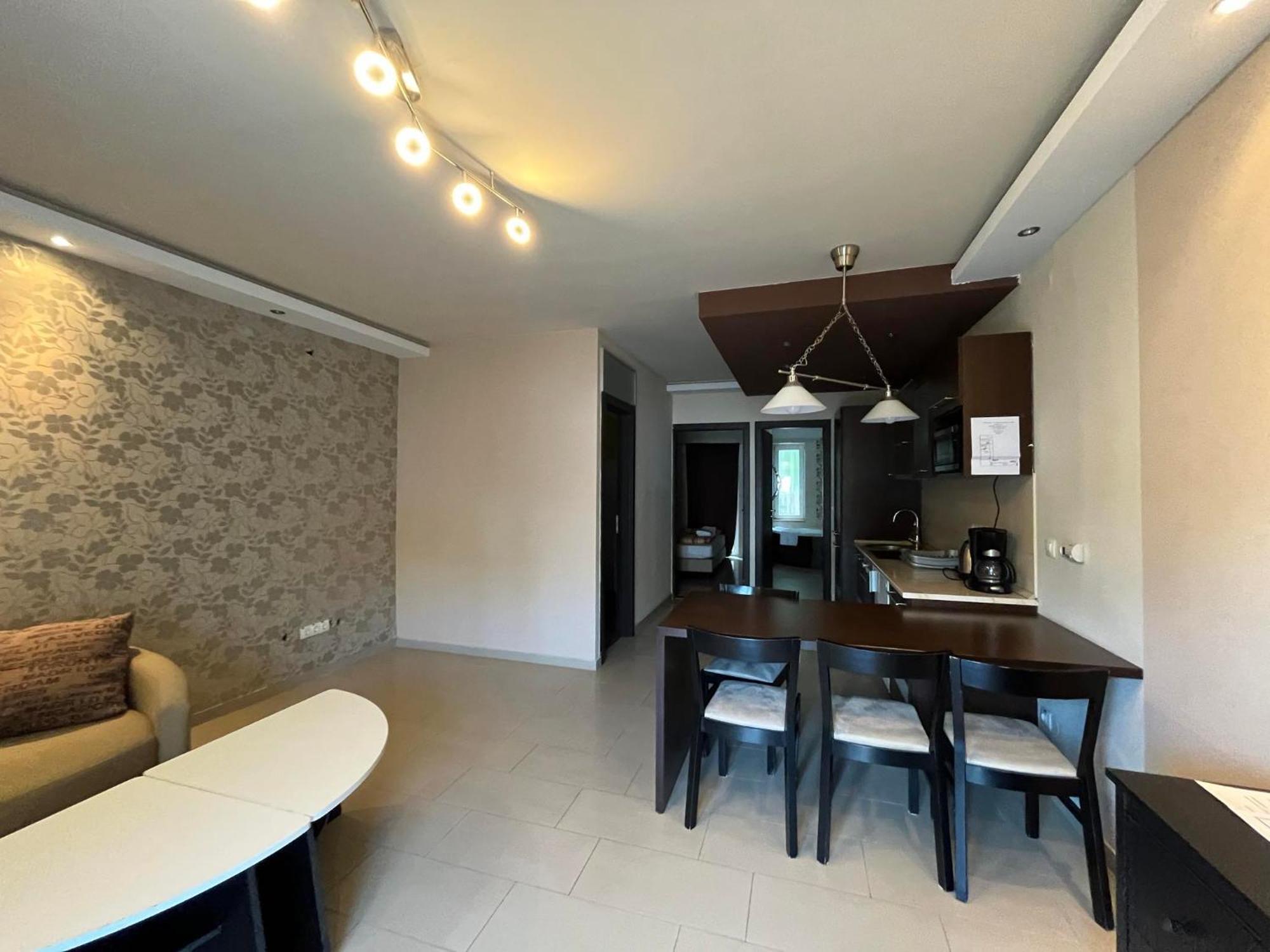 City Apartman Haz Balatonlelle Exterior photo