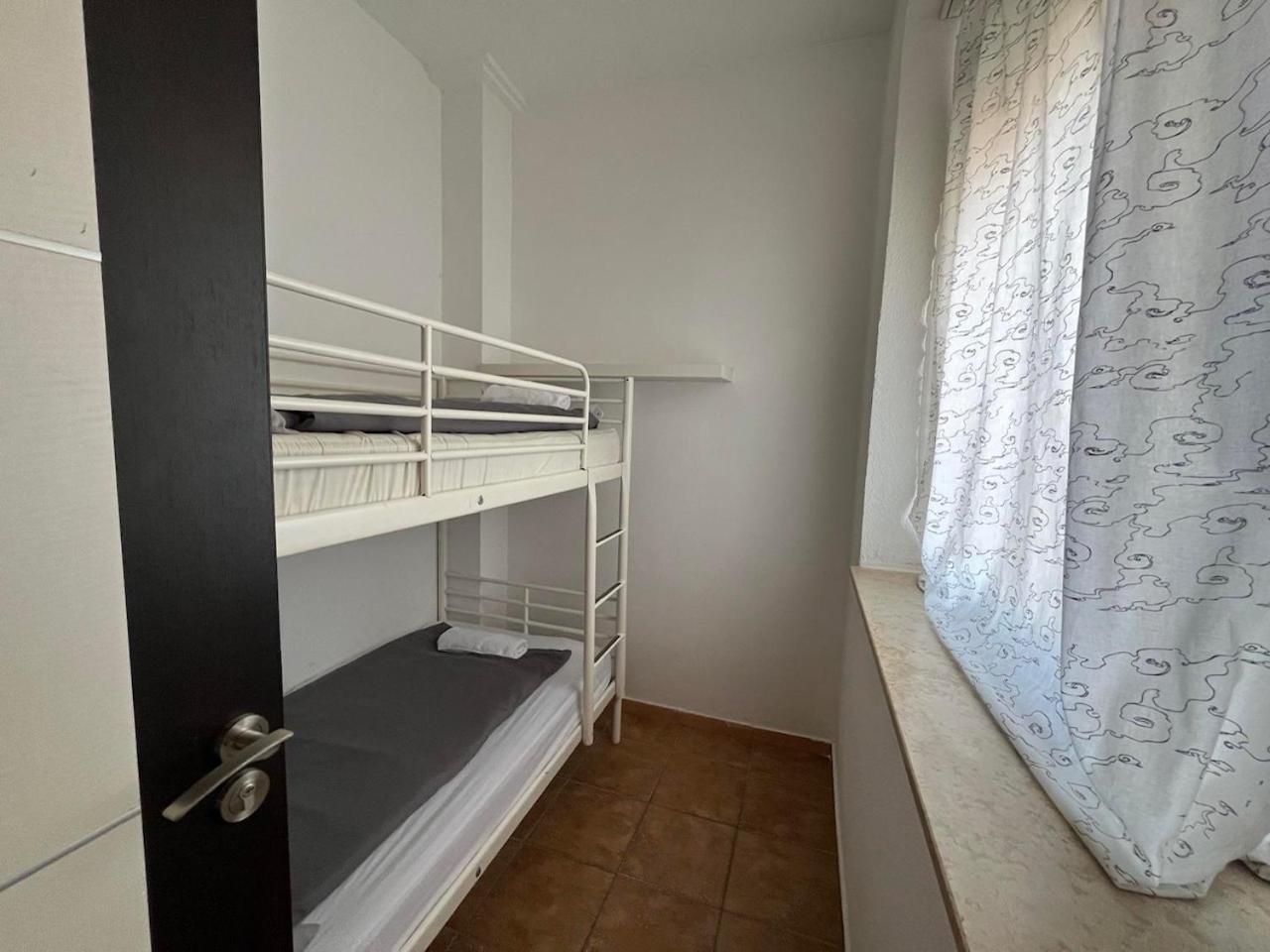 City Apartman Haz Balatonlelle Exterior photo